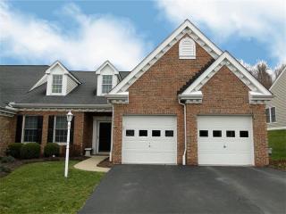 1430 Willowbrook Dr, Washington, PA 15301-5082