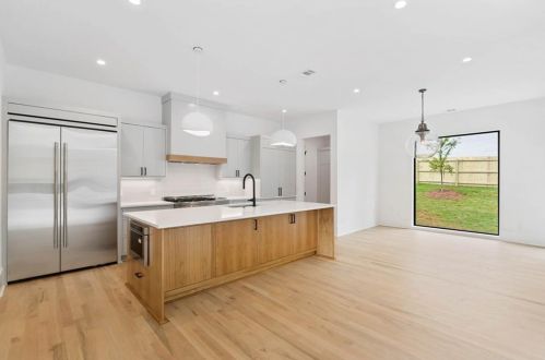 1204 Bernadette Ln, Atlanta, GA 30329-3402