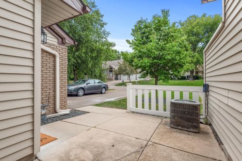 793 Crystal Ave, Saint Paul MN  55126-2972 exterior