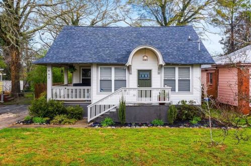 963 Katherwood Dr, Atlanta, GA 30310-4641