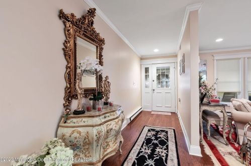 29 Flintshire Ter, Lakehurst, NJ 08759-6805
