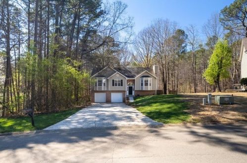 317 Allatoona Shores Dr, Holly Springs GA  30114-8598 exterior