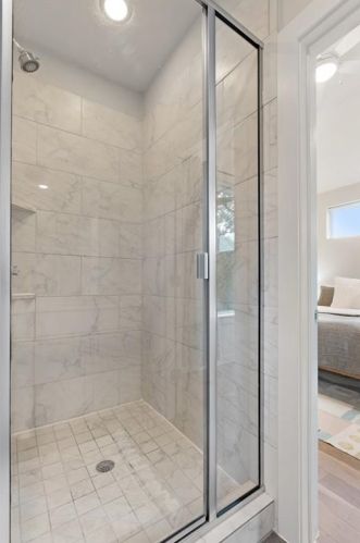 3201 Aldwyche Dr, Austin TX  78704 exterior