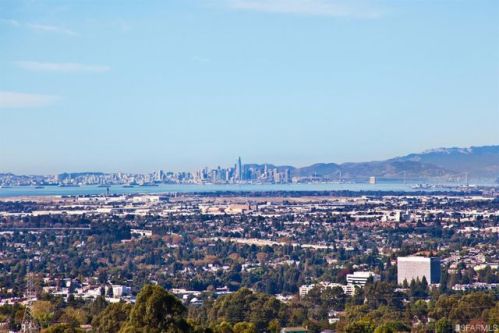 3392 Oakes Dr, Hayward, CA 94542-1240