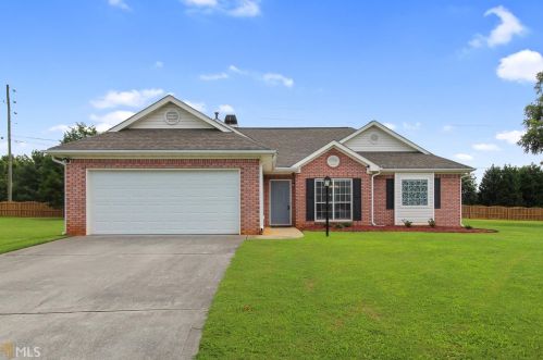 673 Morningside Dr, Stockbridge, GA 30281-2354