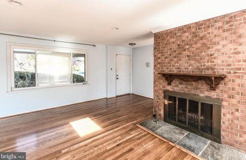 8103 Ainsworth Ave, Springfield VA  22152-2431 exterior