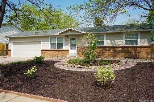 14995 Columbia Dr, Denver, CO 80014-3811
