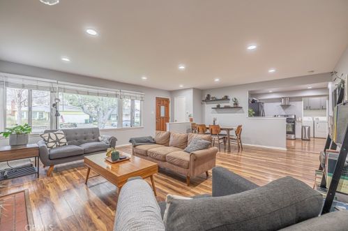44426 Lowtree Ave, Lancaster CA  93534-2918 exterior