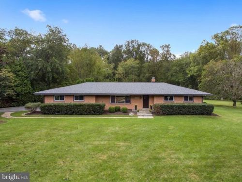 17728 Striley Dr, Ashton, MD 20861-9763