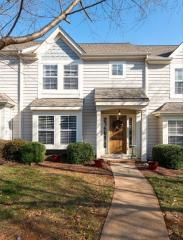 3289 Gateway Cir, Charlottesville, VA 22911-7479