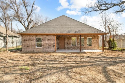 4720 Shackleford St, Fort Worth TX  76119-3563 exterior