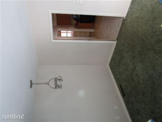 842 Juniper Ln, Fort Collins, CO 80526-1914