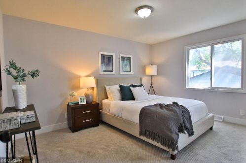 4353 Bear Path Trl, Saint Paul MN  55122-2218 exterior