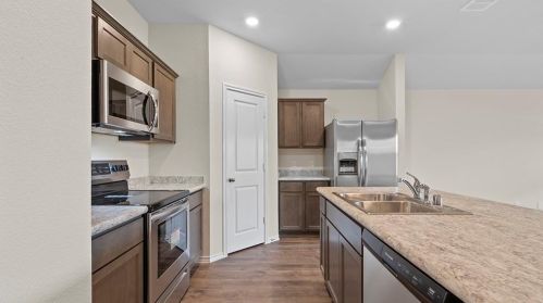 3032 Grand Gulf Rd, Fort Worth TX  76123-2638 exterior