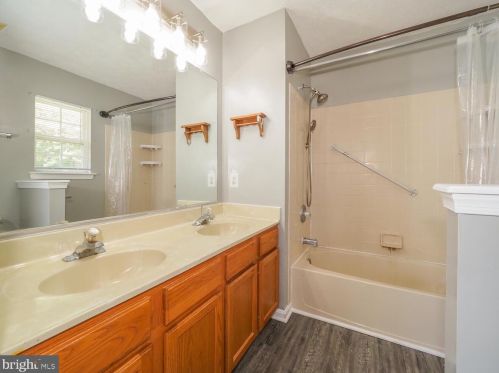 250 Woodland Green Way, Aberdeen MD  21001-2945 exterior