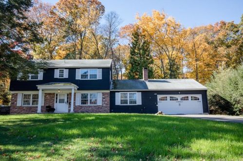 153 Timber Ln, Cheshire, CT 06410-2623