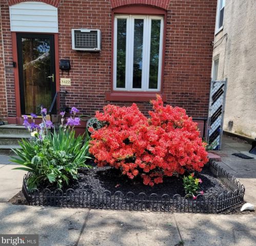 3422 Henry Ave, Philadelphia, PA 19129-1117