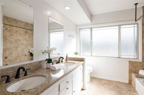9241 Thistle Rd, Anaheim CA  92804-2327 exterior