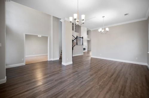 5600 Meadows Way, Fort Worth TX  76180-6315 exterior