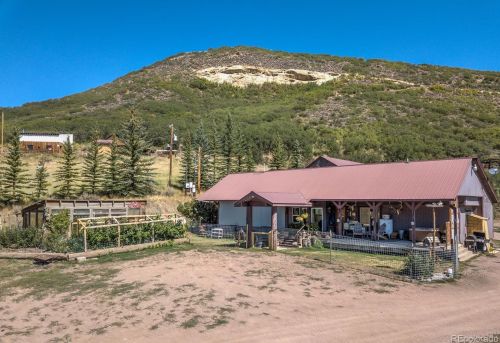 21900 Middle Creek Rd, Oak Creek CO 80467-9727 exterior