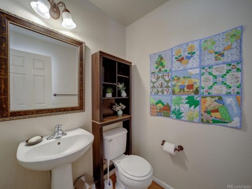 4875 Eaton Park Way, Aurora CO 80016-4292 exterior