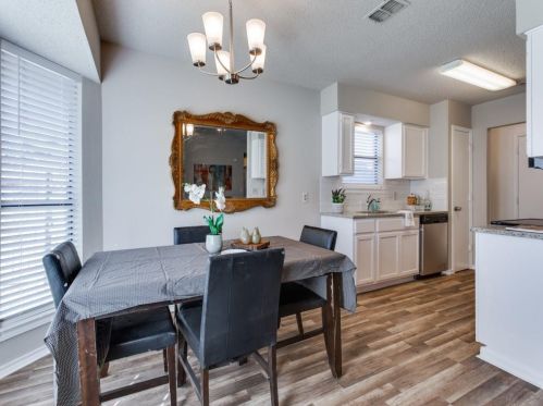 2817 Meadow Dr, Fort Worth TX  76133-7260 exterior