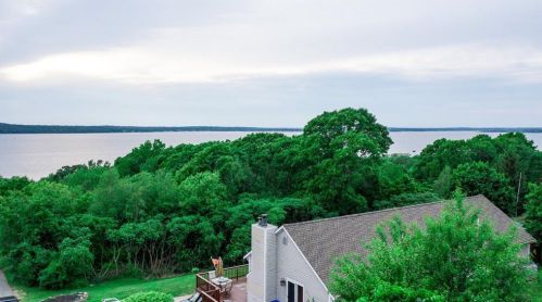 120 Horizon Dr, Tiverton, RI 02878-1368