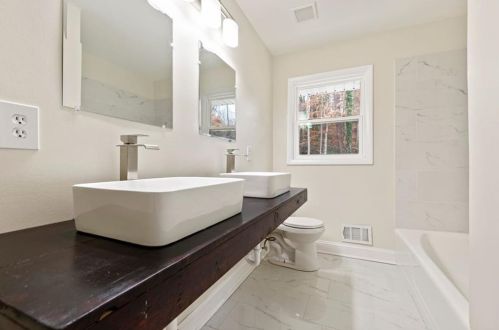 3111 Eleanor Ter, Atlanta GA  30318-6017 exterior