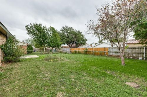 4144 Silverberry Ave, Fort Worth TX  76137-1142 exterior