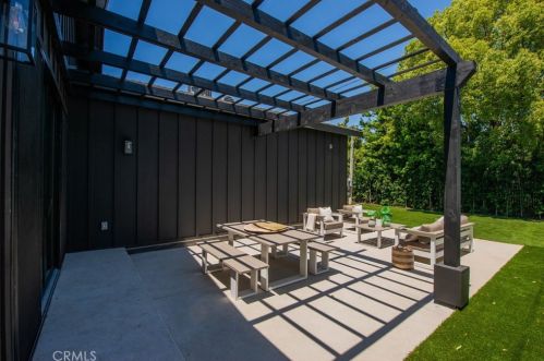 926 Valley St, Burbank CA  91505-2738 exterior