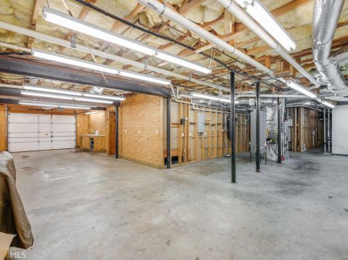 1224 Ml Crk Ln, Stockbridge GA  30281-4879 exterior