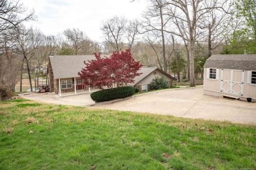 31730 604 Rd, Grove, OK 74344-6002