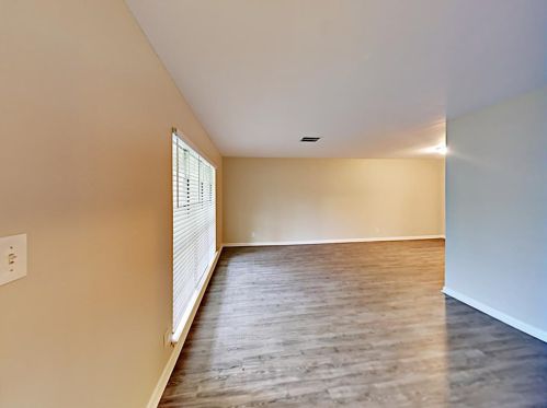 1704 Thompson St, Conroe TX  77301-1983 exterior