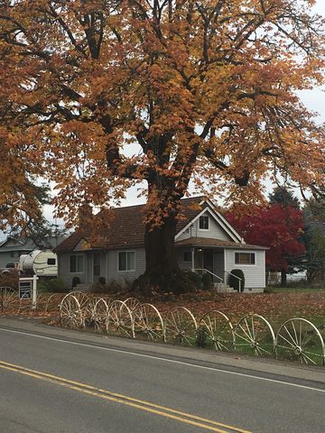 813 Grace Ave, Battle Ground, WA 98604-8374