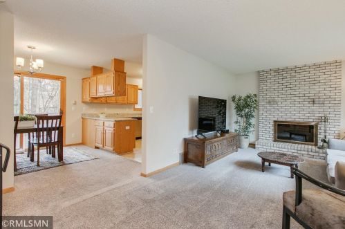 1138 Hunters Ct, Saint Paul, MN 55112-3710