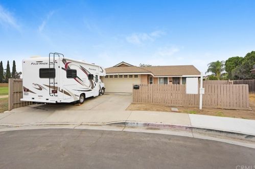 5215 Warren St, Riverside, CA 92503-2501