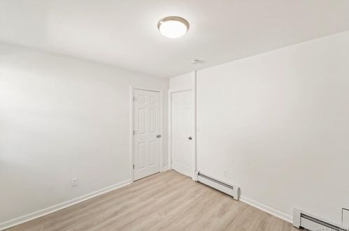27 Hawthorne Dr, Norwalk CT  06851-4113 exterior