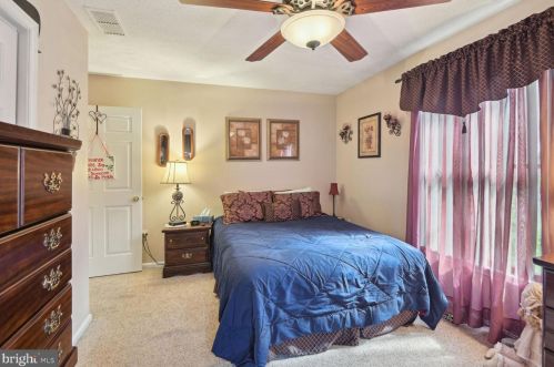 4949 Idlewilde Rd, Shady Side MD 20764-9766 exterior