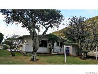6027 Aimoku St, Honolulu, HI 96821-2202