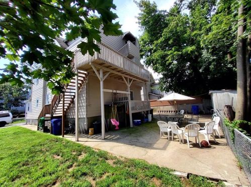 3 Spring Hill Ave, Norwalk CT  06850-3021 exterior