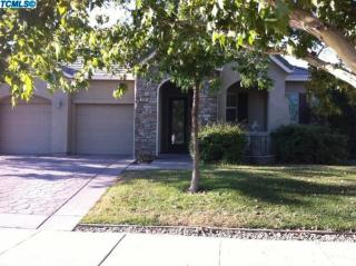 3500 Cecil Ct, Visalia, CA 93291-9755
