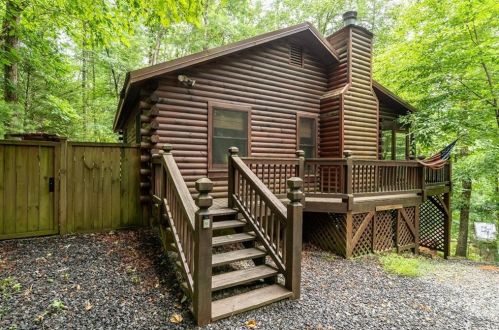 241 River Bend Dr, Ellijay, GA 30540-1264