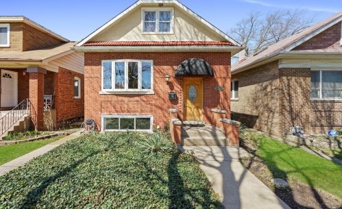 2722 Wesley Ave, Forest View, IL 60402-2539