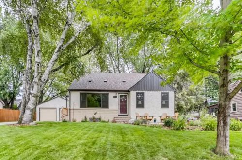 2750 Churchill St, Saint Paul MN  55113-2045 exterior