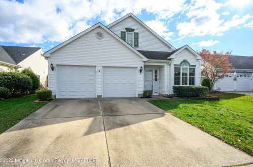 13 Grosunor Ct, Jackson Twp, NJ 08527-3973