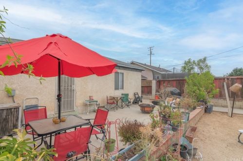 3564 Valley Way, Riverside CA  92509-1450 exterior