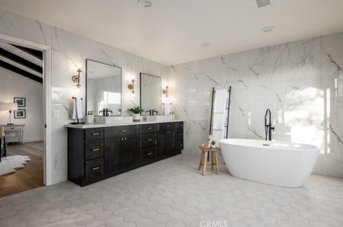 1232 Pleiades Dr, Vista CA  92084-6531 exterior