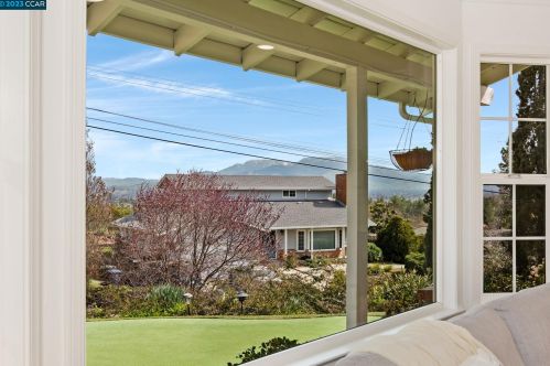 133 Chianti Pl, Concord CA  94523-2084 exterior