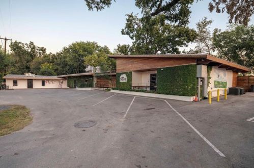 2508 2nd St, Austin TX  78702-4708 exterior