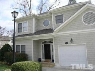 221 Columbia Pl, Chapel Hill NC  27516-2160 exterior